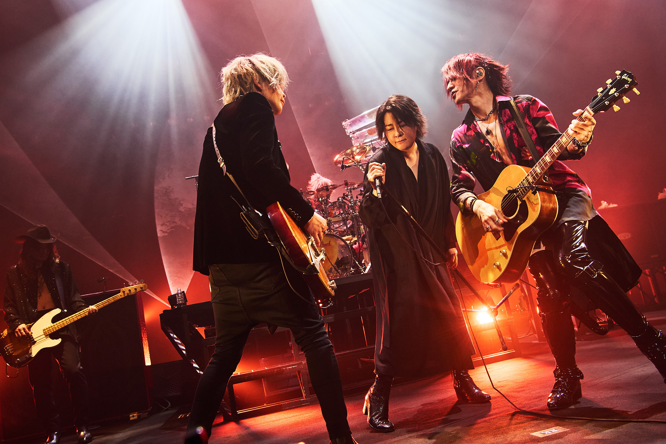 35th ANNIVERSARY TOUR 2024 ERA TO ERA "SHINING BRIGHTLY"